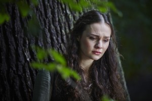 Sophie Skelton as Ren
